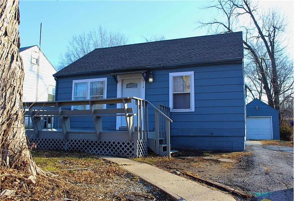 314 SW 10th Street — photo 2