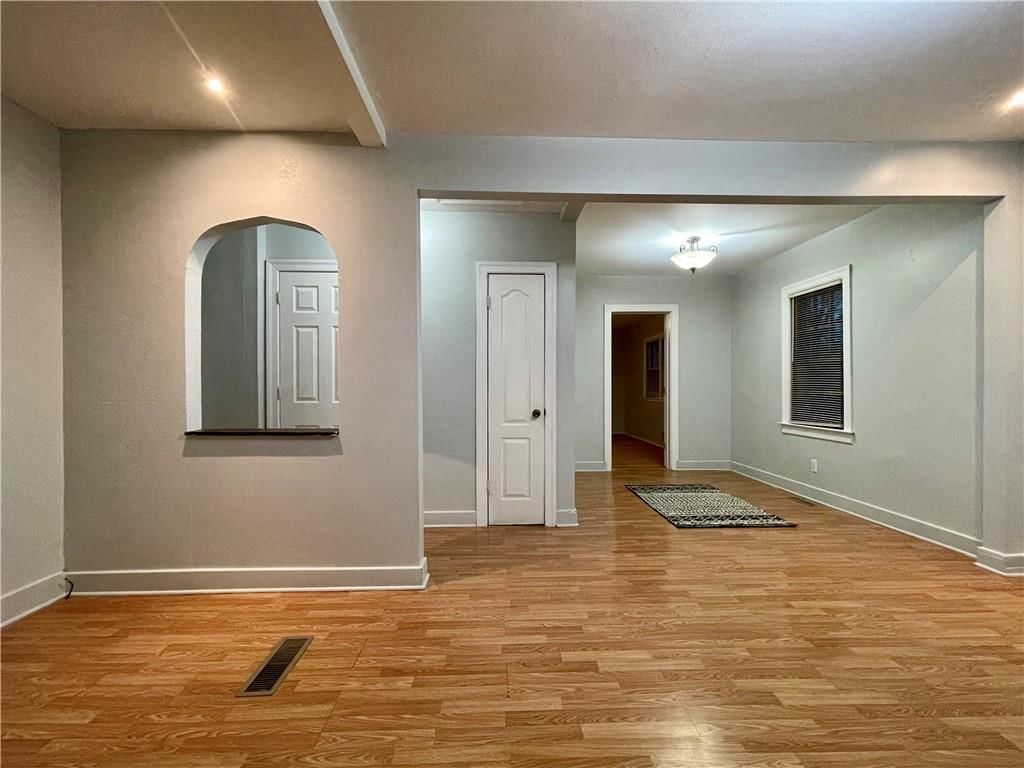 314 SW 10th Street — photo 3