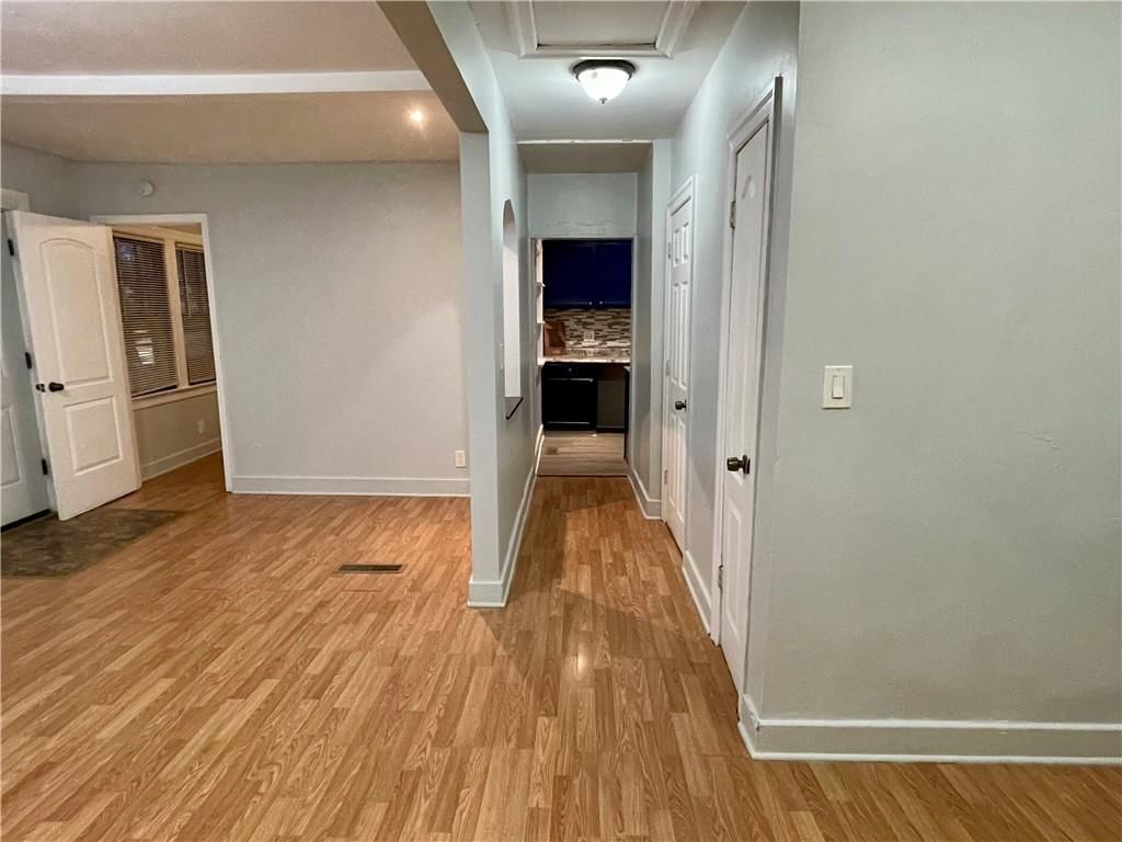 314 SW 10th Street — photo 8