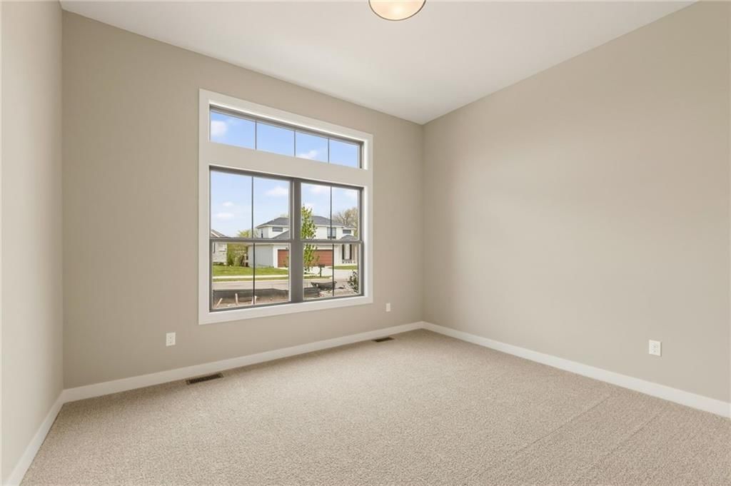 7629 N Booth Avenue — photo 28