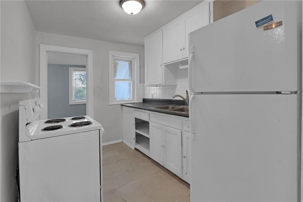 7406 Tracy Avenue — photo 9