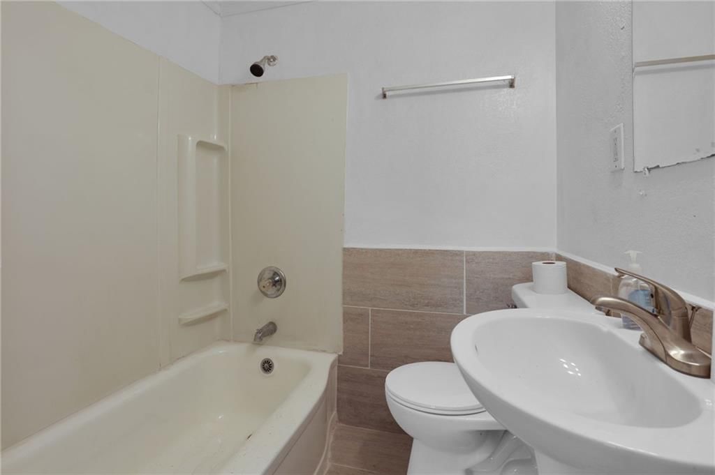 7406 Tracy Avenue — photo 20