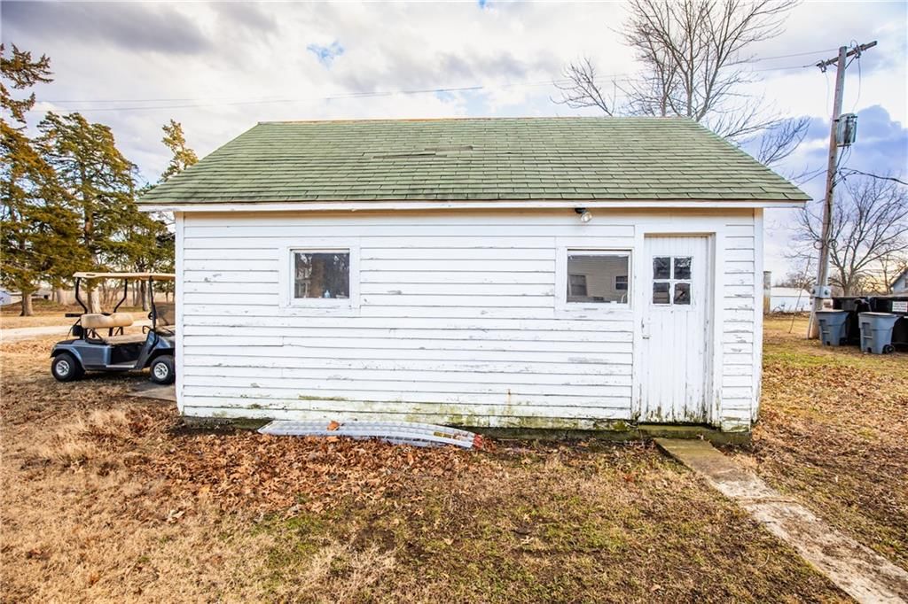 515 E Kansas Avenue — photo 11