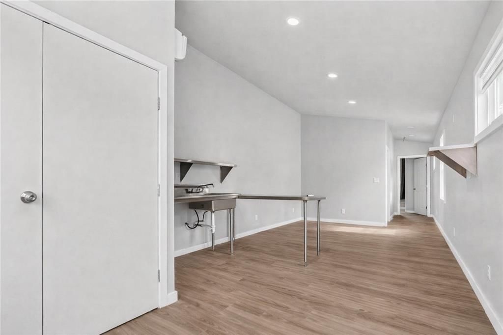 3235 College Avenue — photo 6
