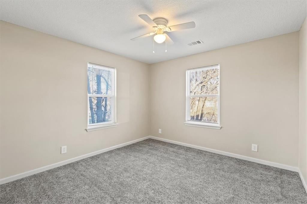 10004 DRURY Avenue — photo 13