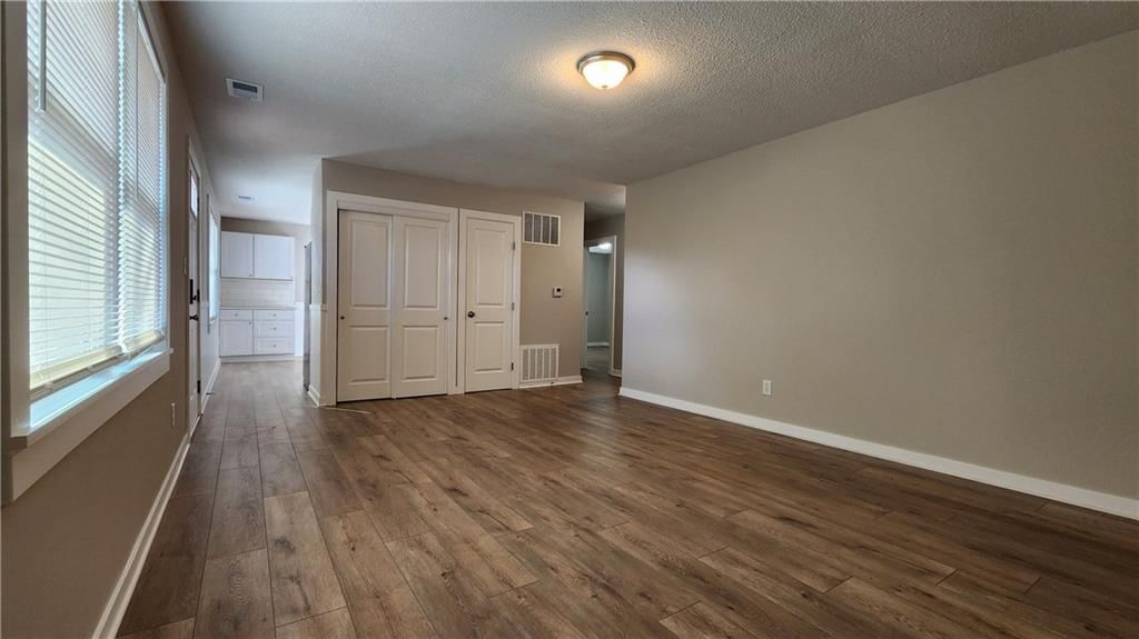 1820 N Vista Drive — photo 5
