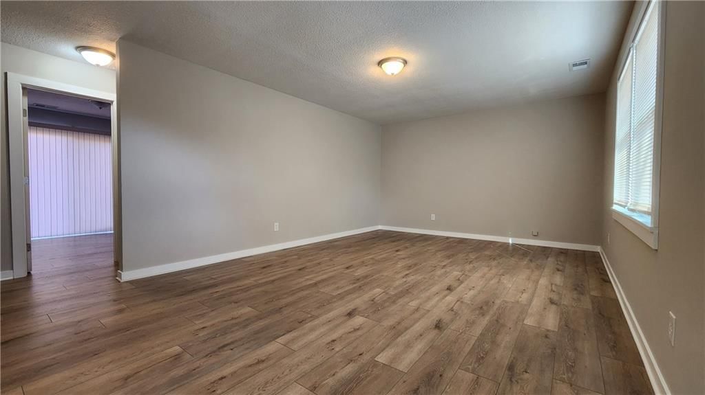 1820 N Vista Drive — photo 6