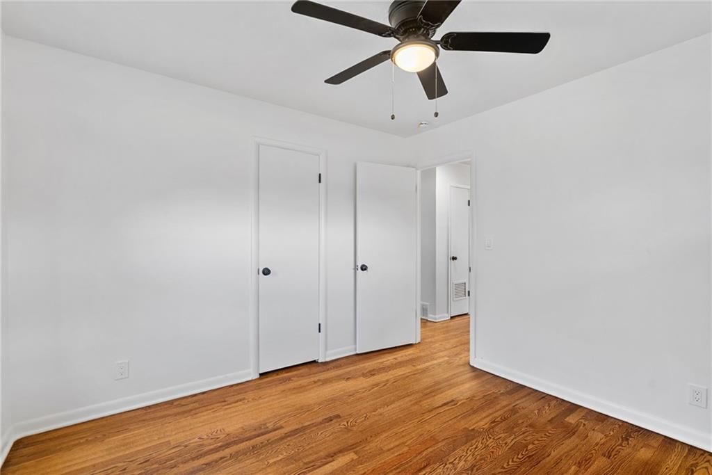 302 Lake Drive — photo 14