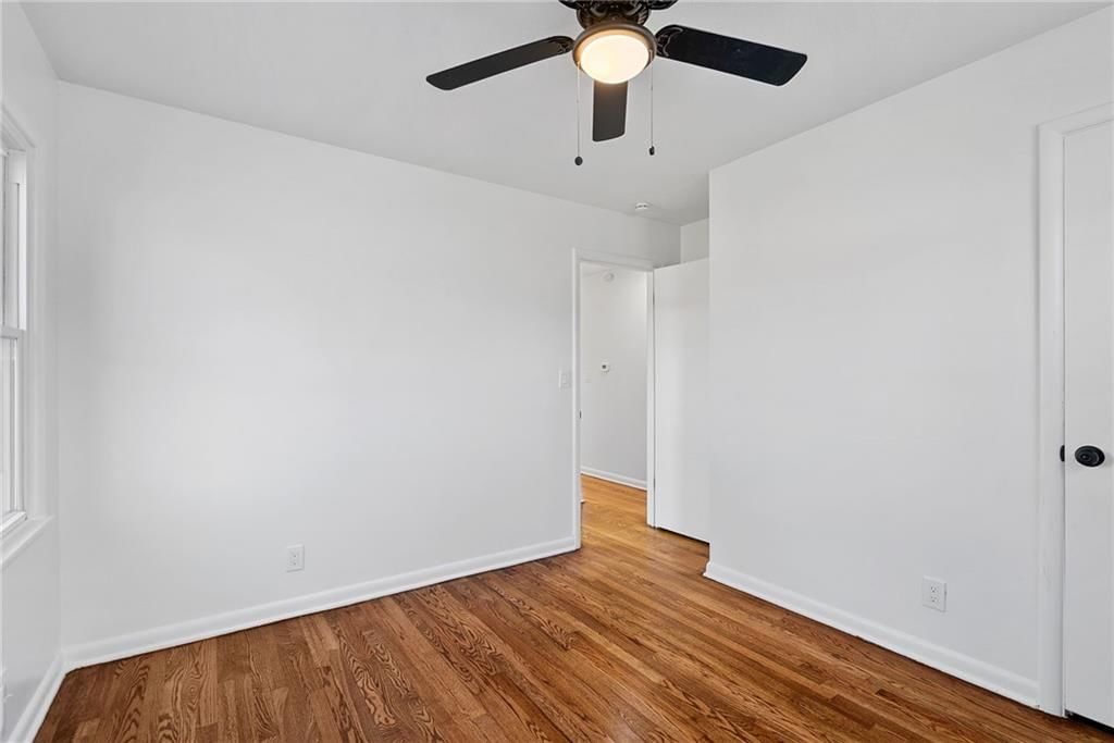 302 Lake Drive — photo 17
