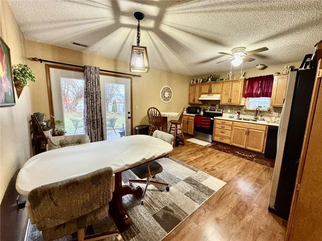 1105 Fox Run Drive — photo 14
