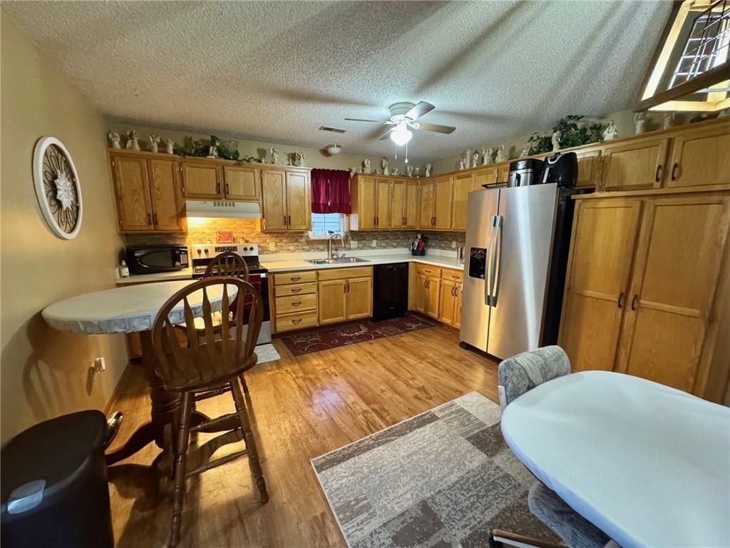 1105 Fox Run Drive — photo 16
