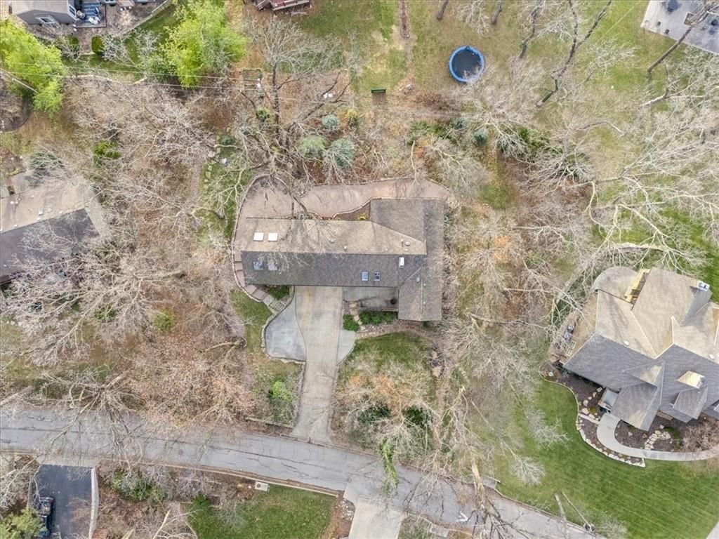450 Hillcrest Street E — photo 61