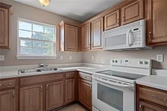 218 N 6th Terrace — photo 9