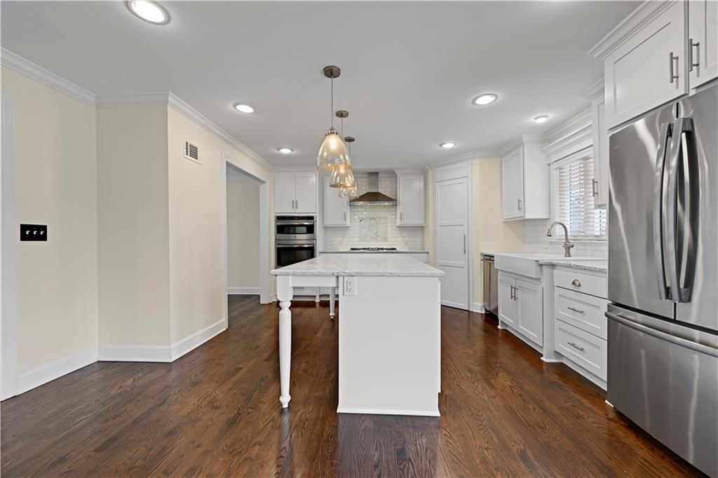 6241 Howe Drive — photo 11