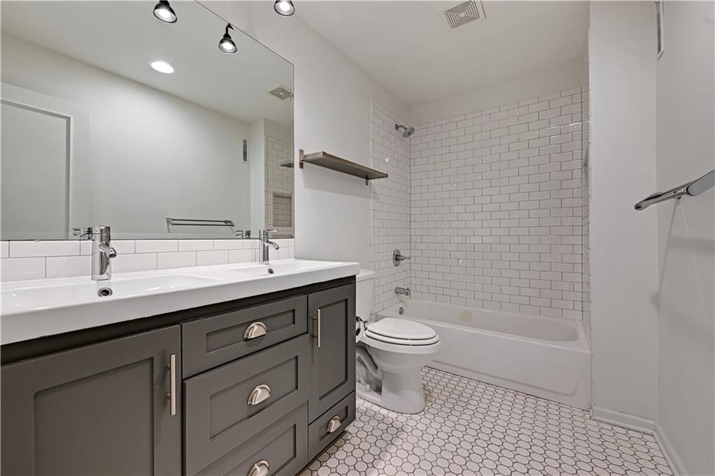 6241 Howe Drive — photo 29