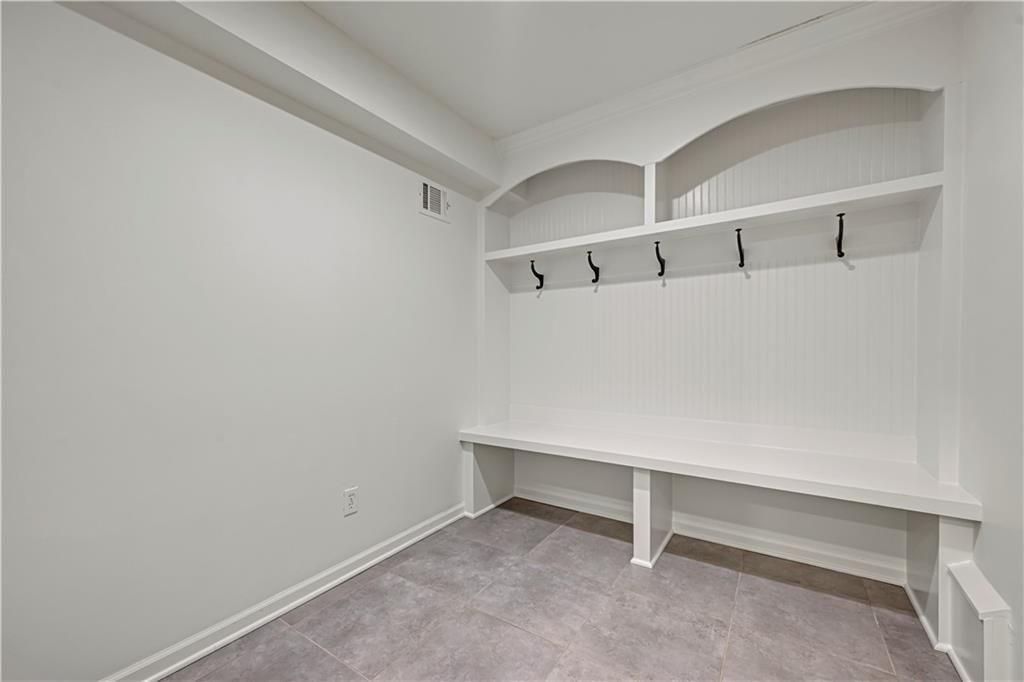 6241 Howe Drive — photo 33