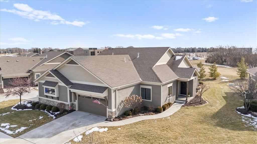 11493 S Waterford Drive, Olathe, KS