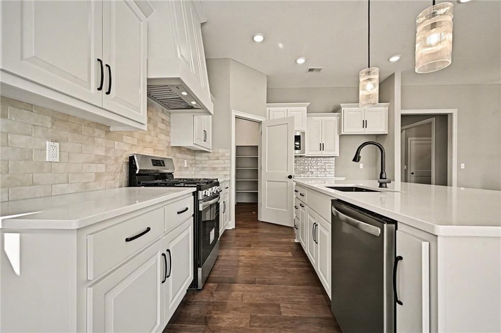7609 NE 103rd Terrace — photo 14