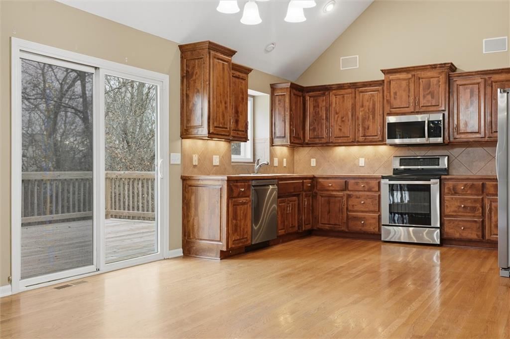 701 Tomahawk Court — photo 10