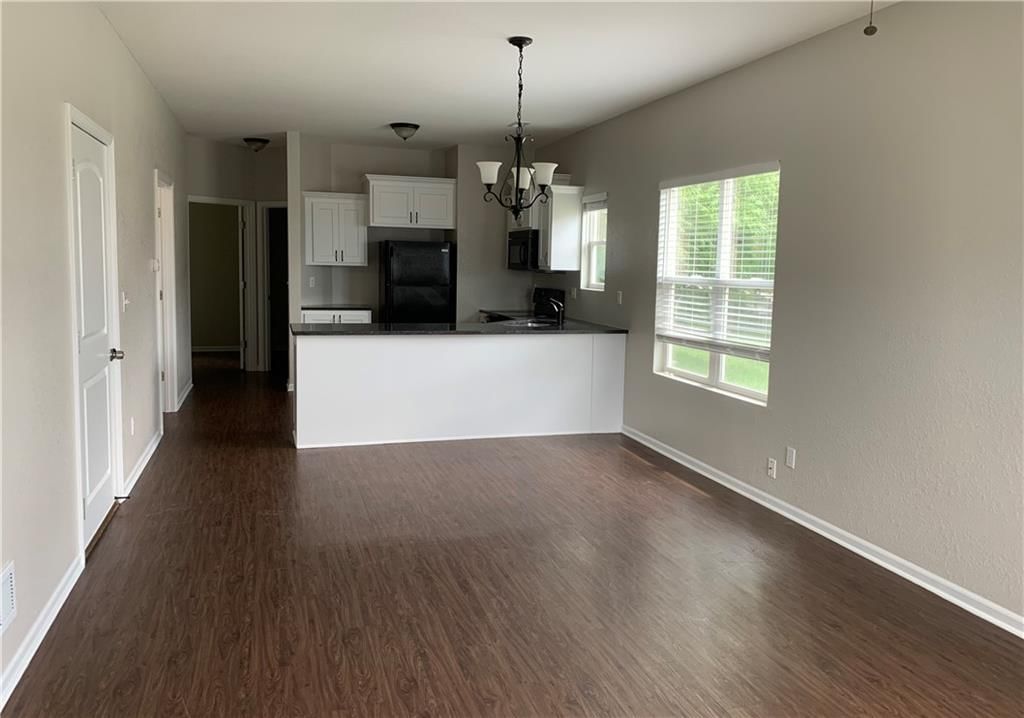 810 Riffle Drive — photo 3