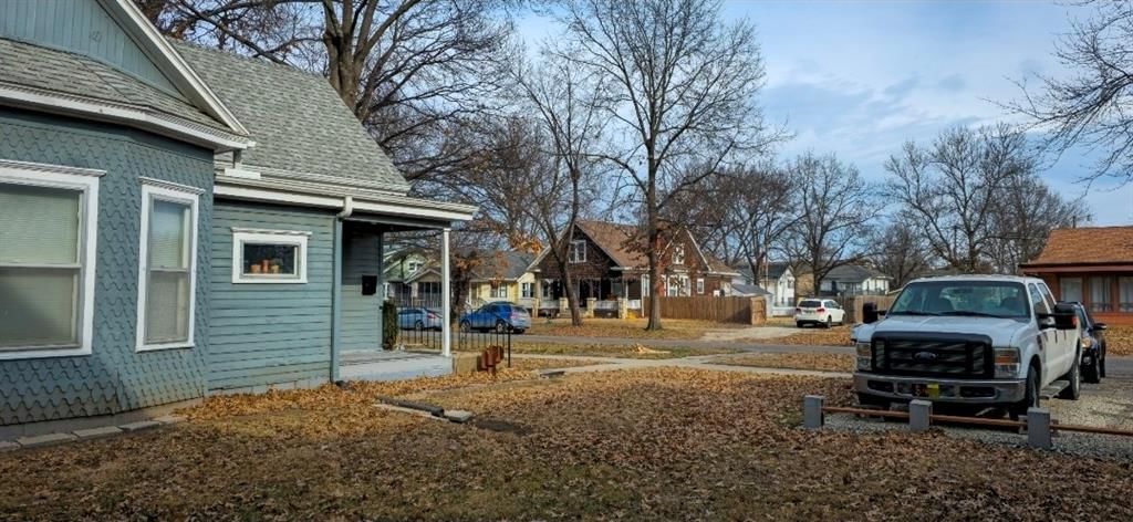 1034 S Hickory Street — photo 14