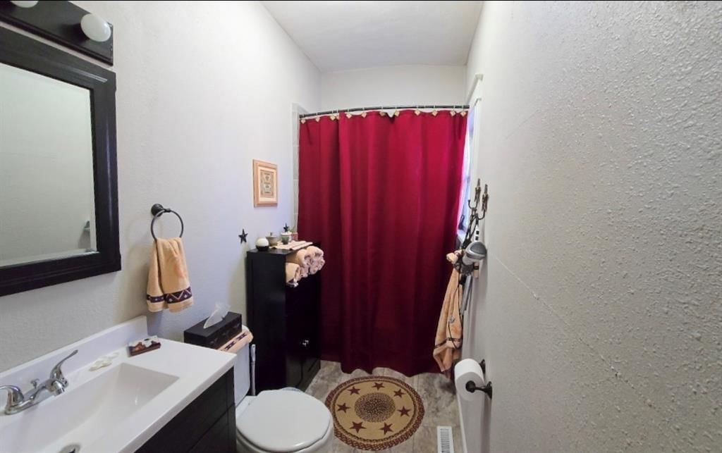 1034 S Hickory Street — photo 23