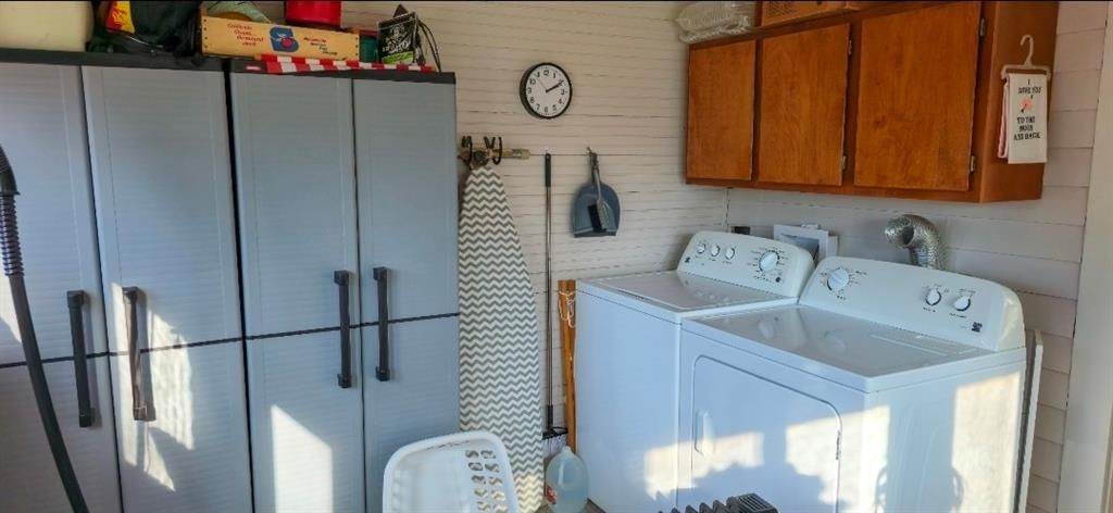 1034 S Hickory Street — photo 33