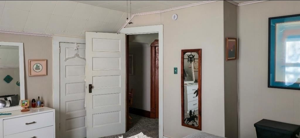 1034 S Hickory Street — photo 49