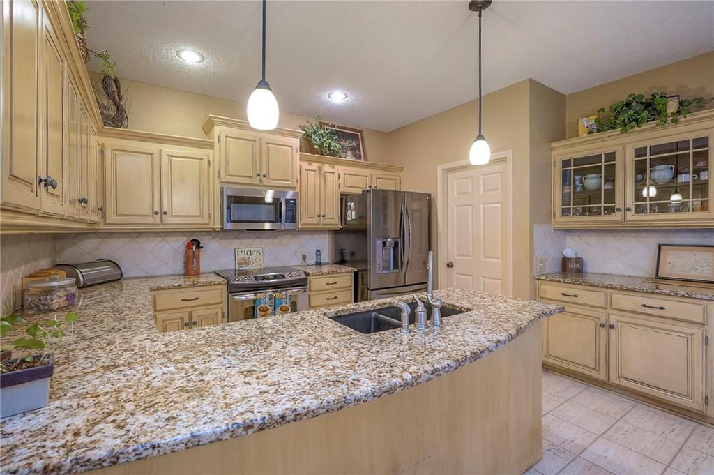 6403 W 144th Street — photo 8