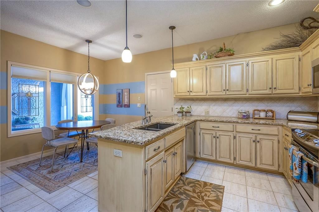 6403 W 144th Street — photo 10