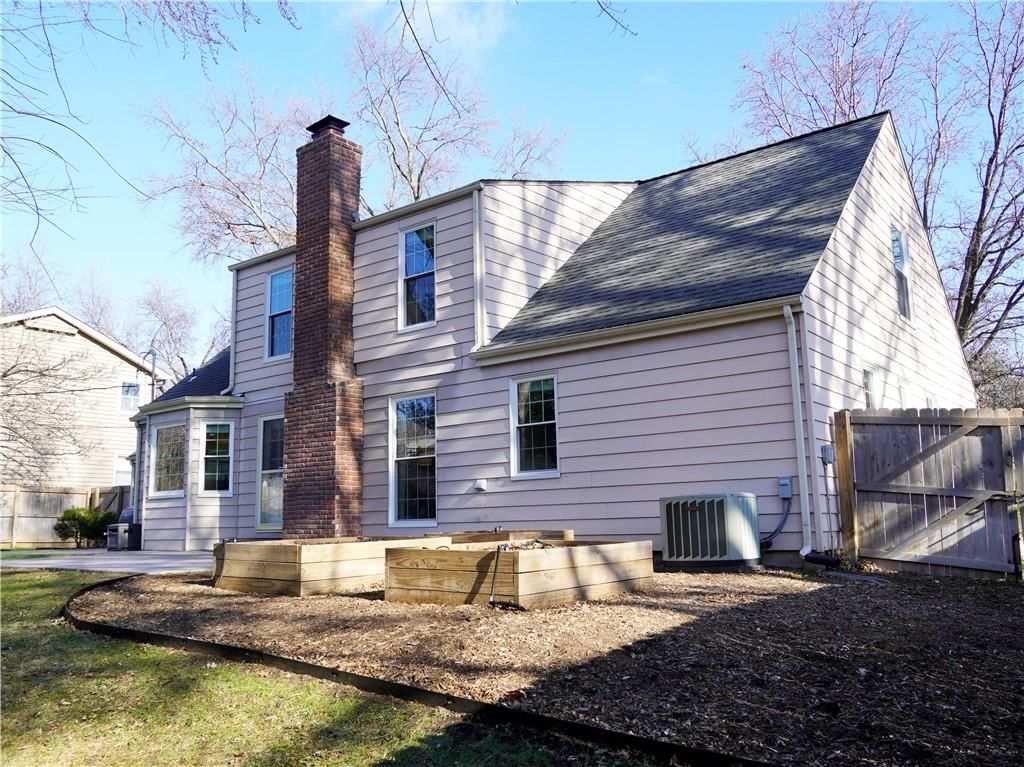 9716 Outlook Drive — photo 32