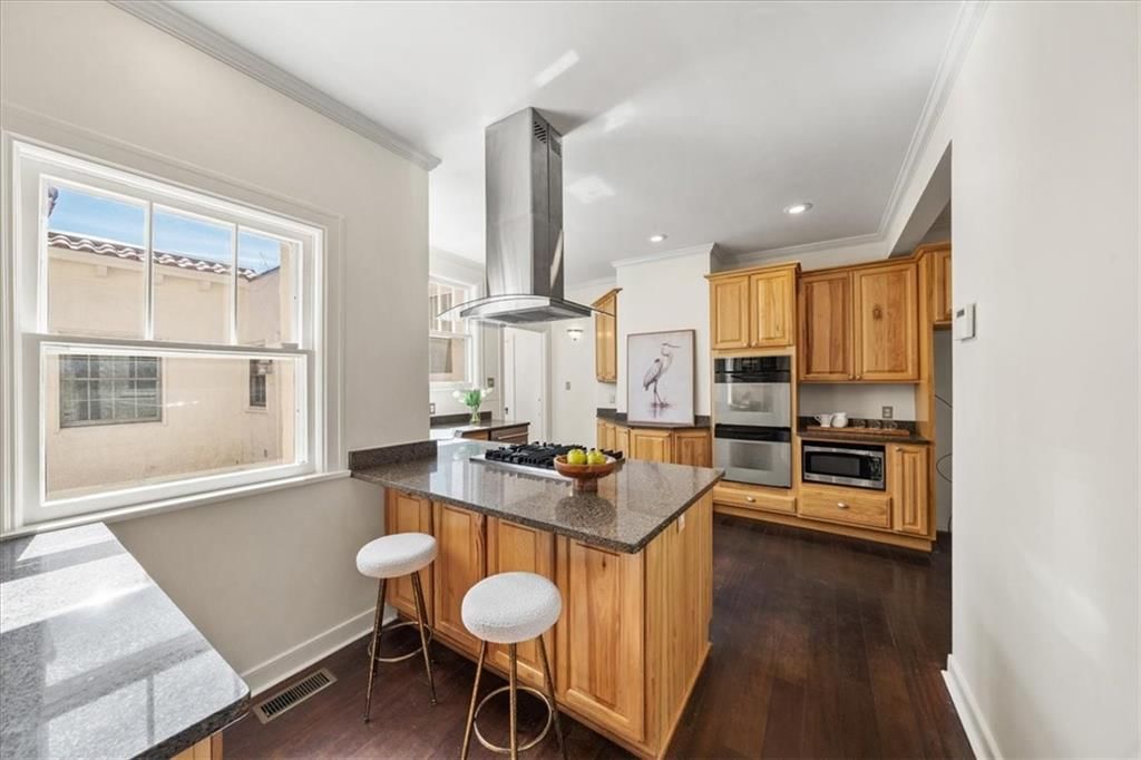 1205 W 60th Terrace — photo 14