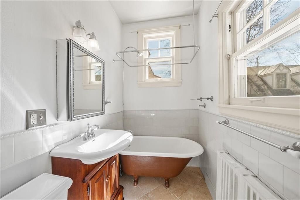 1205 W 60th Terrace — photo 18