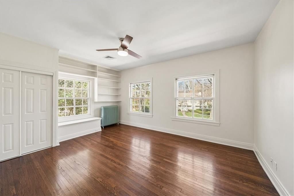 1205 W 60th Terrace — photo 29