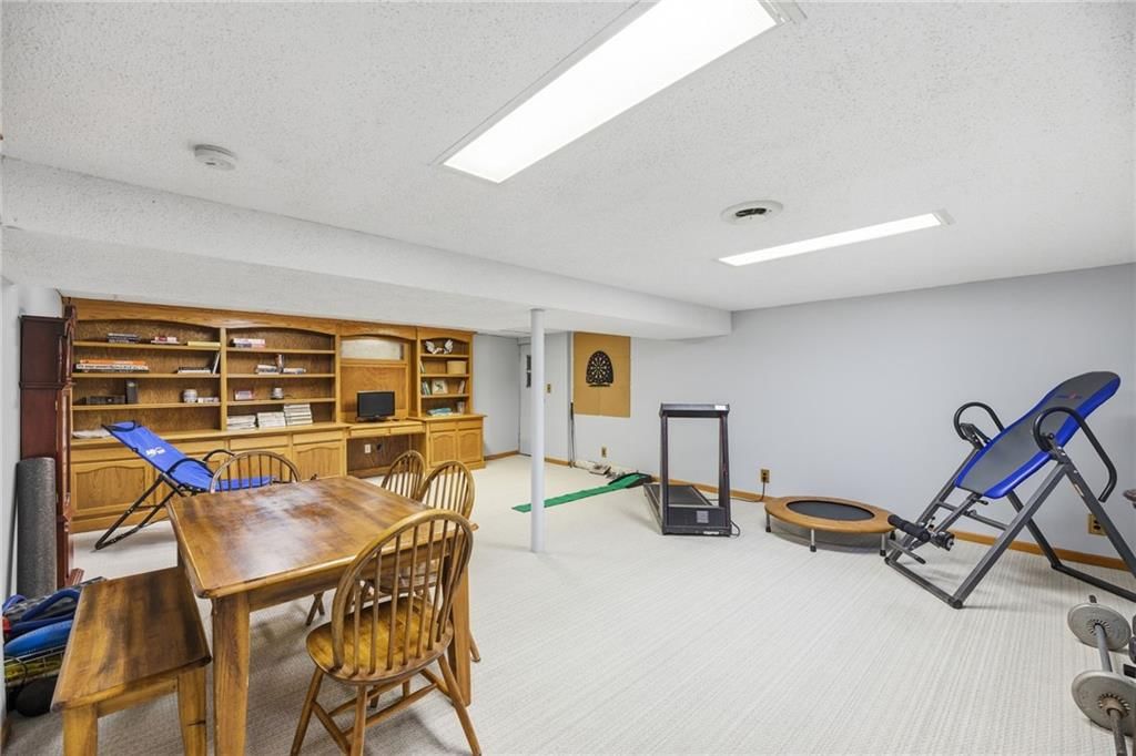 6018 Richards Drive — photo 27