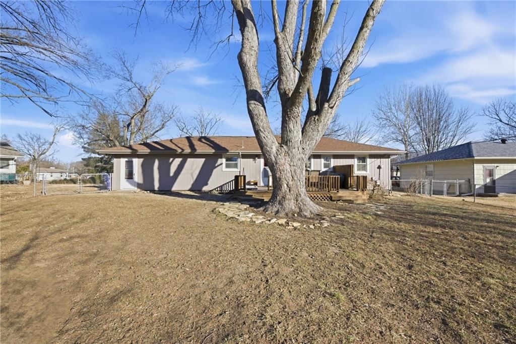 6018 Richards Drive — photo 36