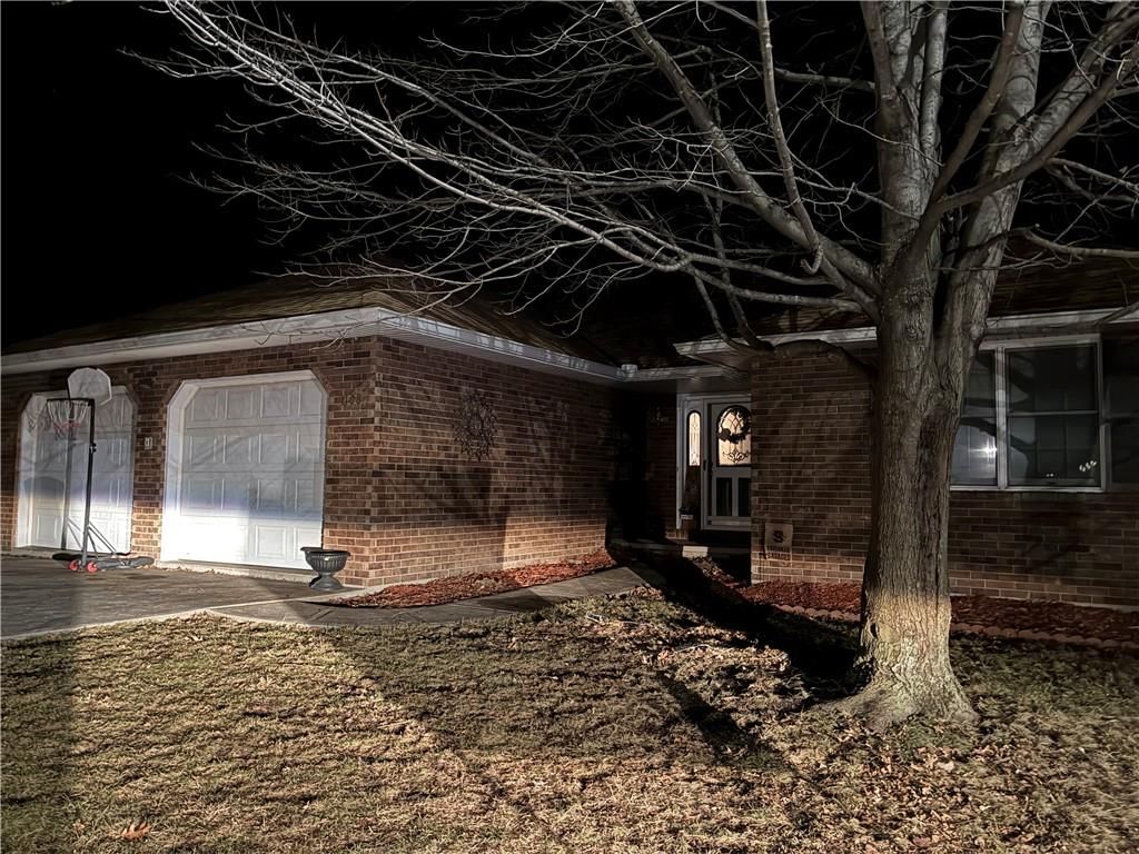 1108 W Maple Terrace — photo 3
