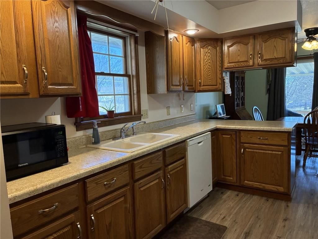 1108 W Maple Terrace — photo 11