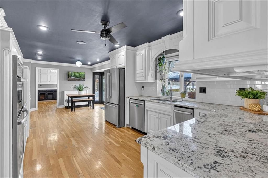 1308 NE Sunny Creek Lane — photo 10