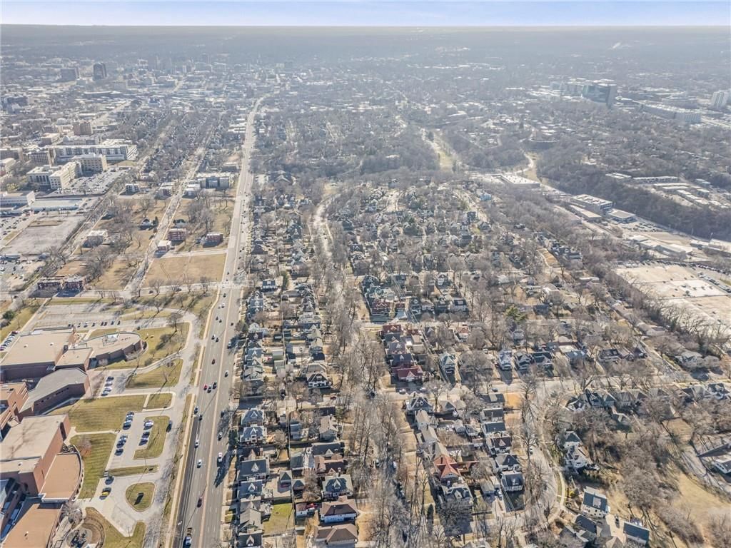3132 Summit Street — photo 57