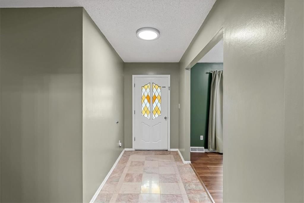 405 NE Dogwood Lane — photo 5
