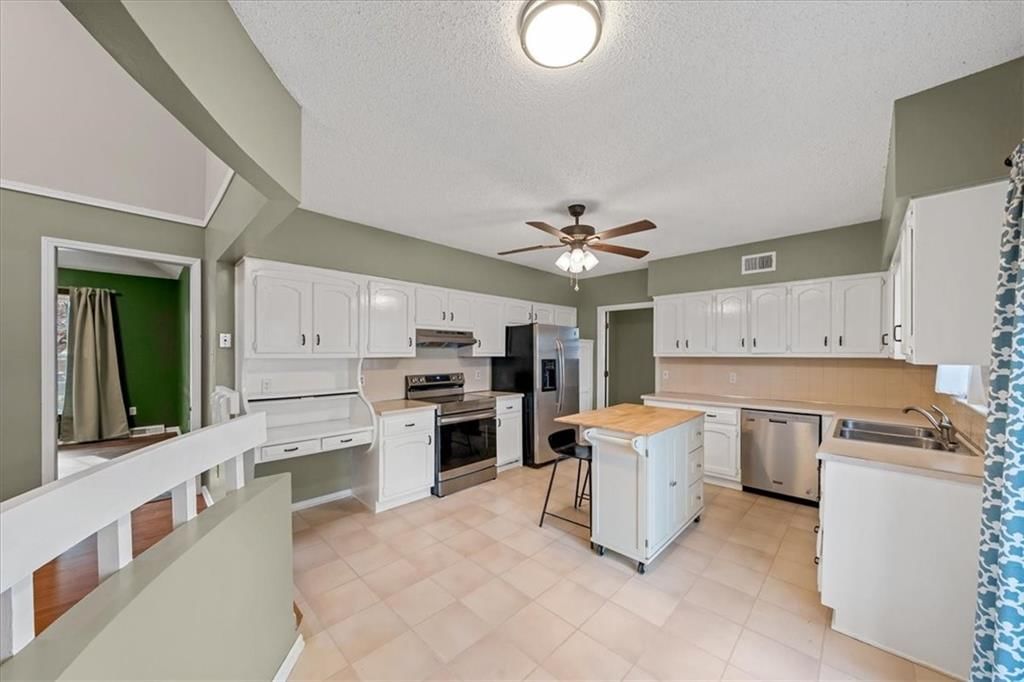 405 NE Dogwood Lane — photo 13
