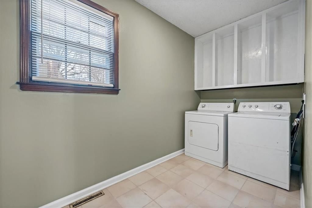 405 NE Dogwood Lane — photo 18
