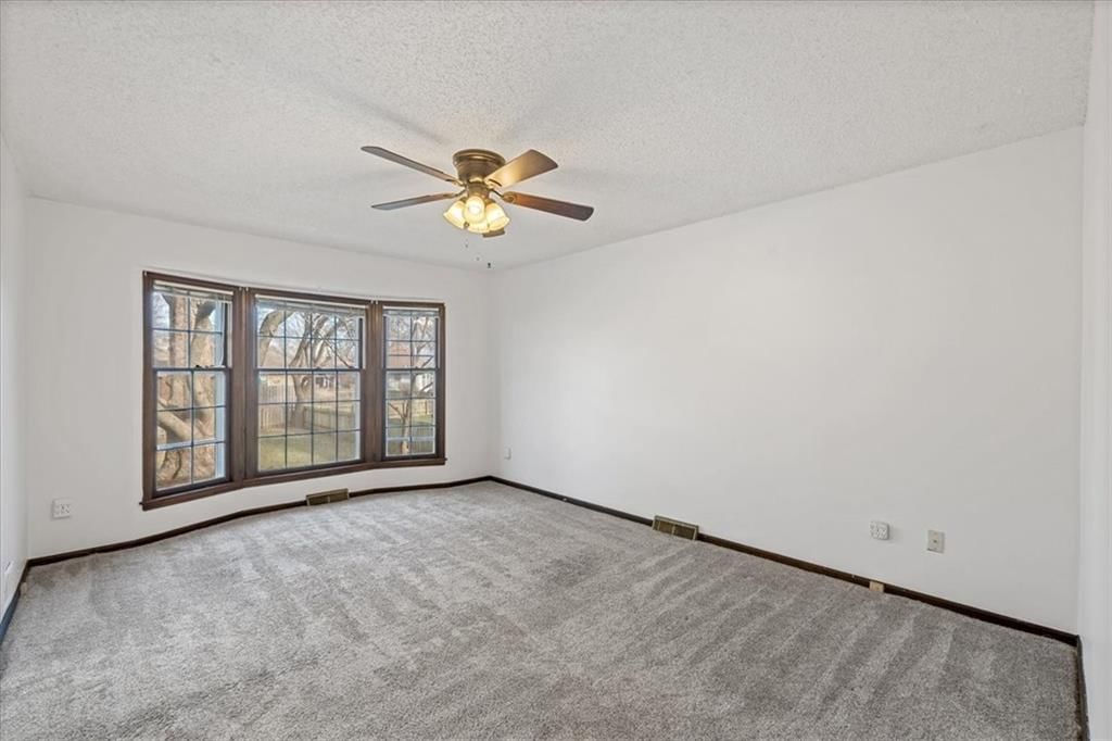 405 NE Dogwood Lane — photo 19
