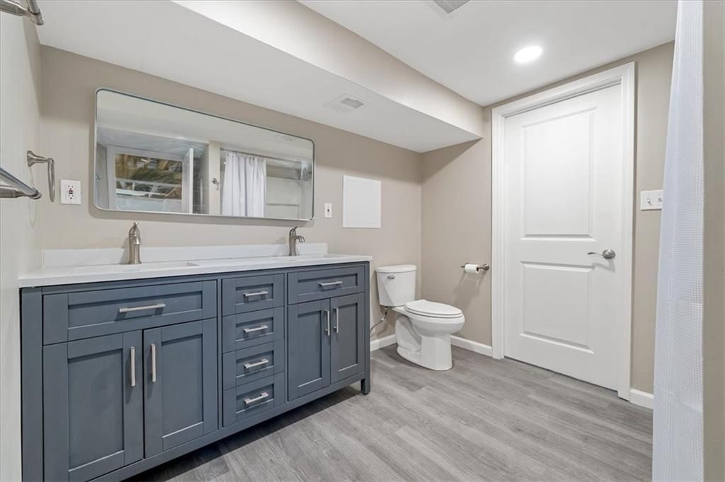 405 NE Dogwood Lane — photo 32