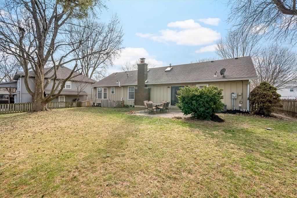 405 NE Dogwood Lane — photo 34