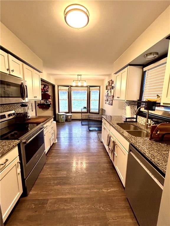 4402 Rainbow Court — photo 9