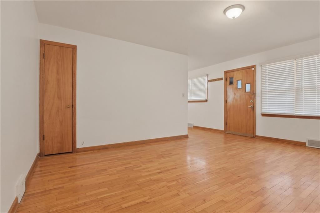 1029 Highland Drive — photo 9
