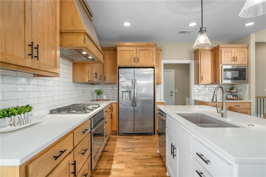 25274 W 83rd Terrace — photo 7