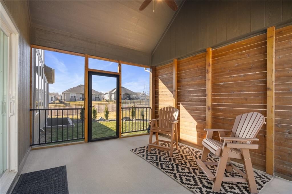 25274 W 83rd Terrace — photo 33
